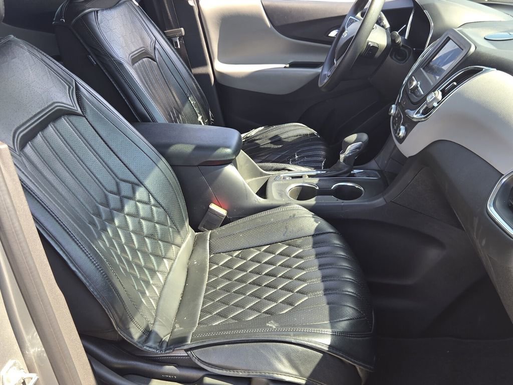 Used 2024 Chevrolet Equinox LS FWD image 17