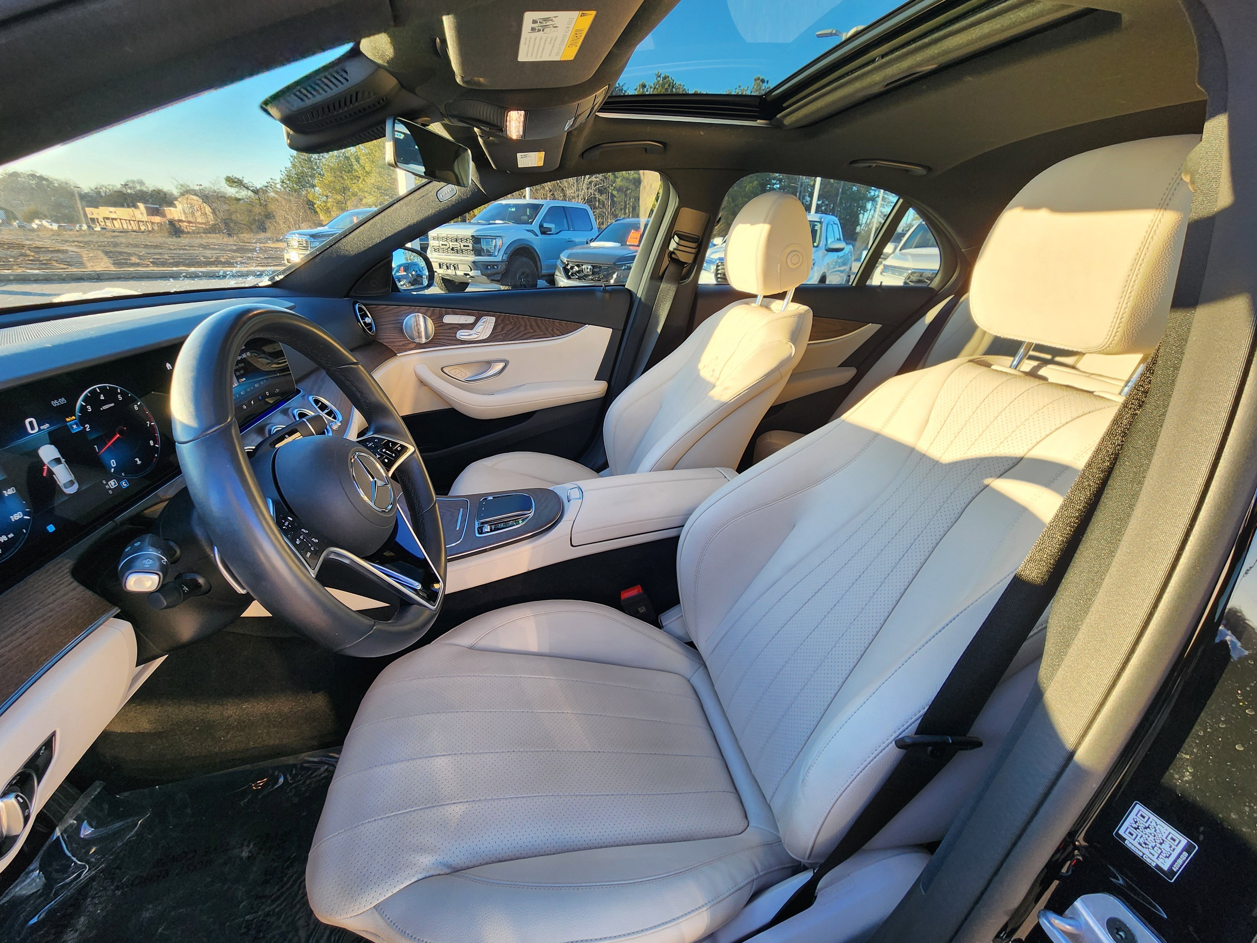 Used 2023 Mercedes-Benz E 350 Sedan image 16