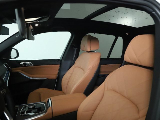 Used 2025 BMW X5 xDrive40i AWD/4WD image 22