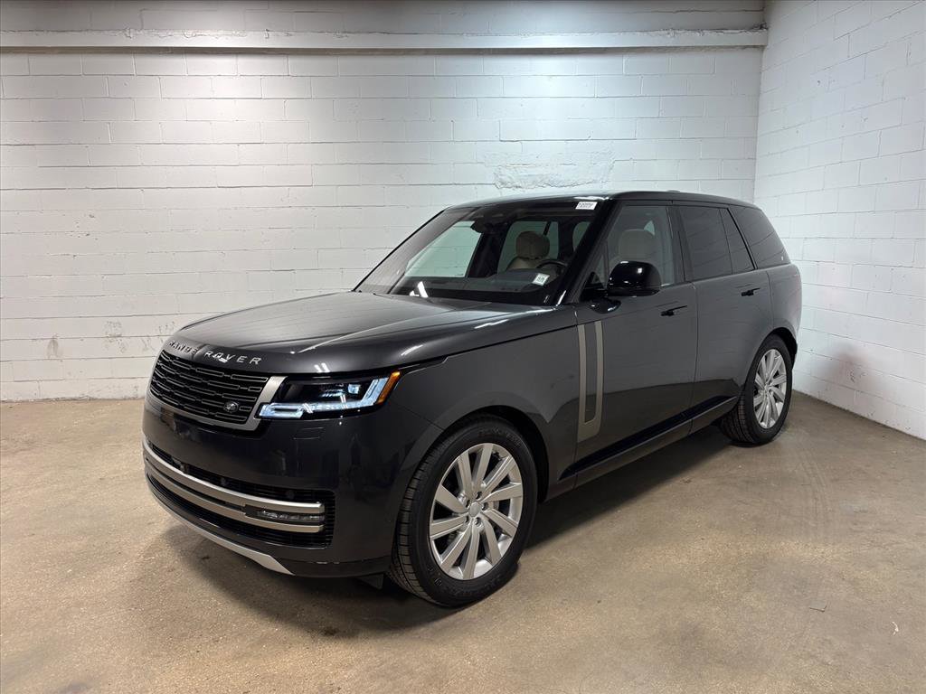 Used 2023 Land Rover Range Rover SE image 1