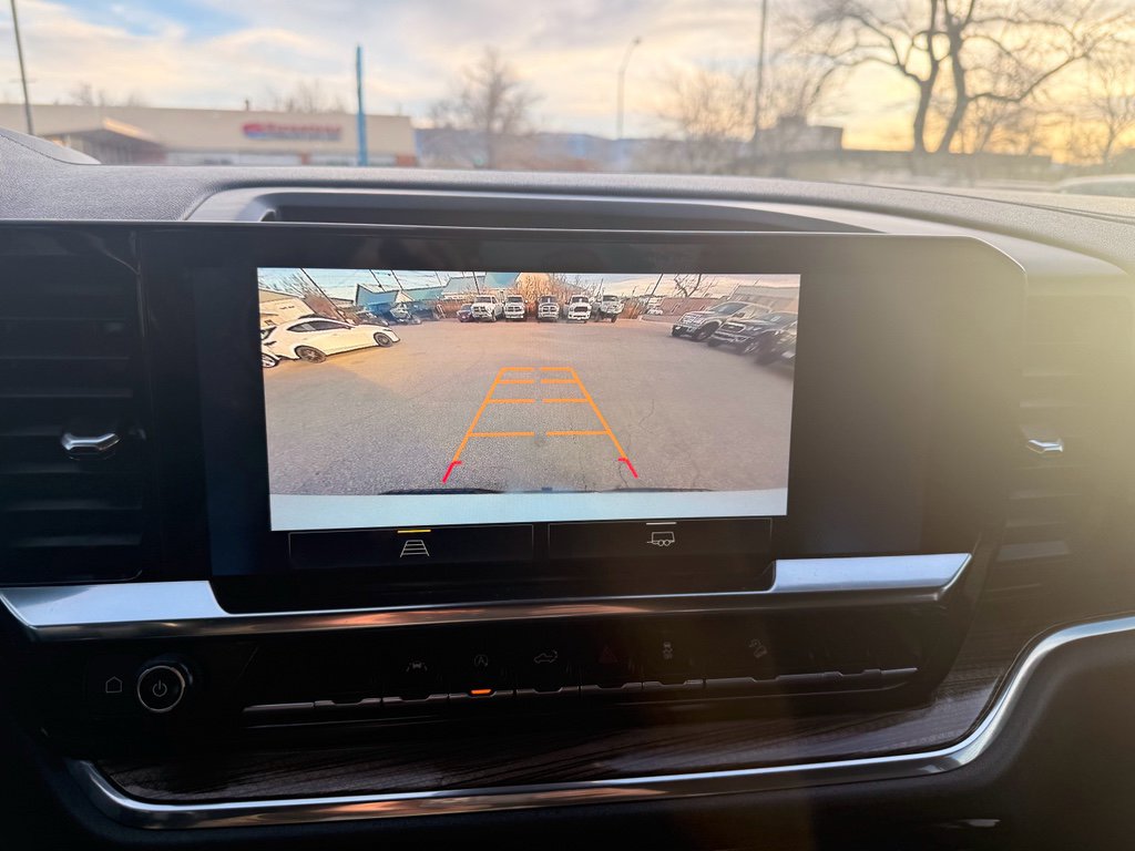 Used 2024 Chevrolet Silverado 1500 LT Trail Boss image 15