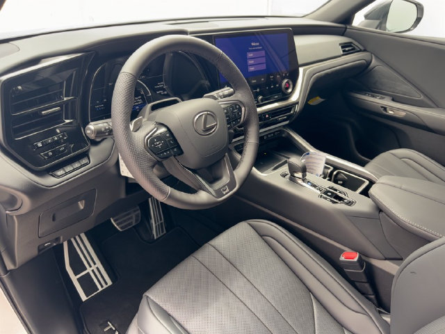 New 2026 Lexus TX 500h AWD w/ Technology Package image 14