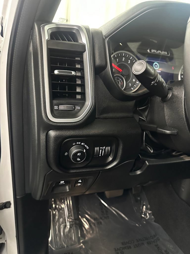 Used 2026 RAM 1500 Big Horn AWD/4WD image 14