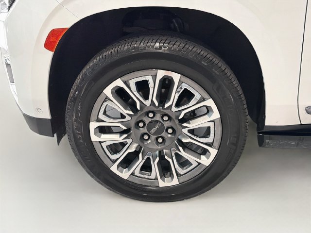 Certified 2023 GMC Yukon Denali Ultimate AWD/4WD image 30