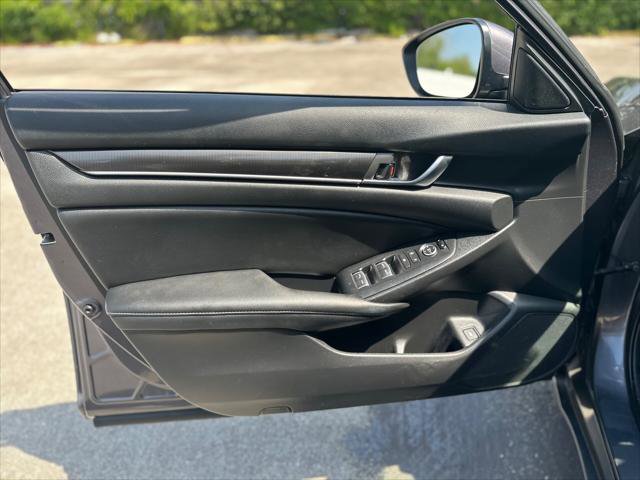 Used 2019 Honda Accord LX image 11