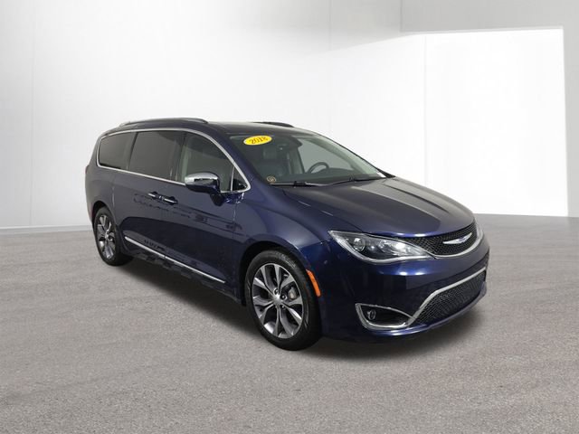 Used 2018 Chrysler Pacifica Limited w/ Tire & Wheel Group image 12