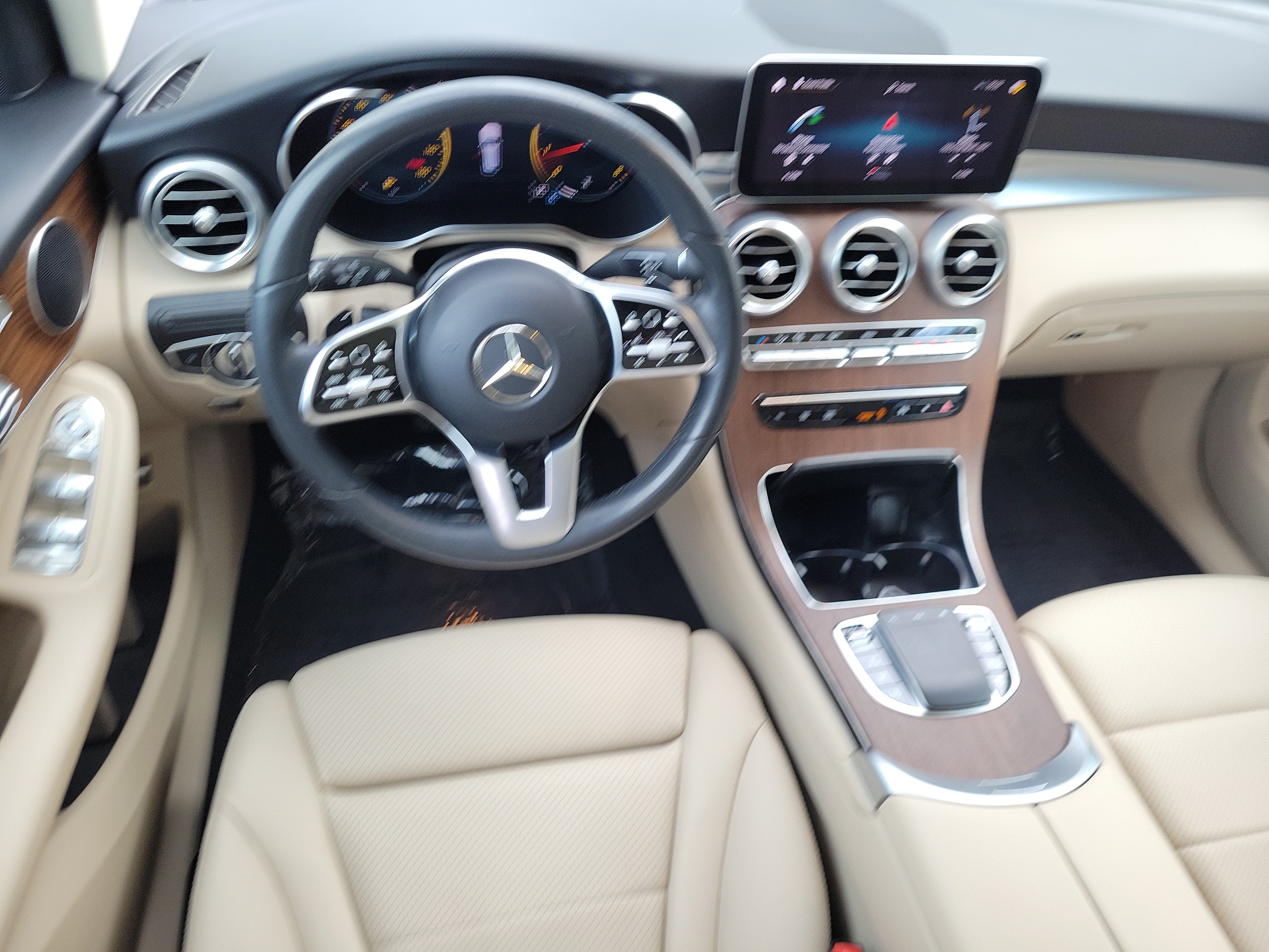 Used 2022 Mercedes-Benz GLC 300 4MATIC image 8