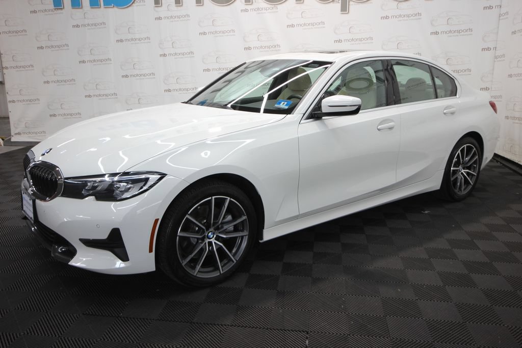 Used 2020 BMW 330i xDrive Sedan AWD/4WD image 2