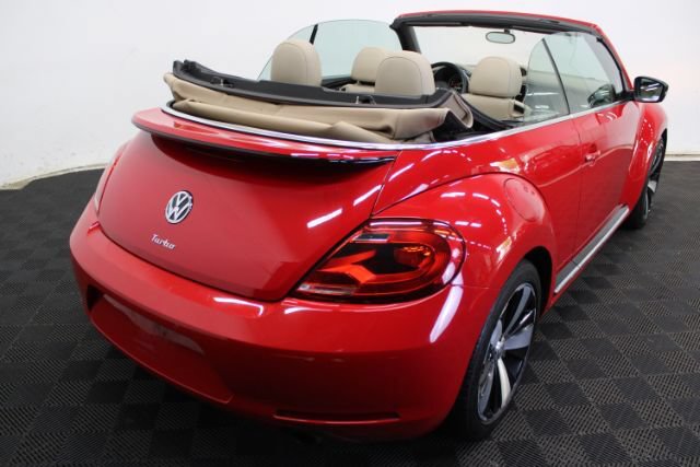 Used 2013 Volkswagen Beetle 2.0T FWD image 8