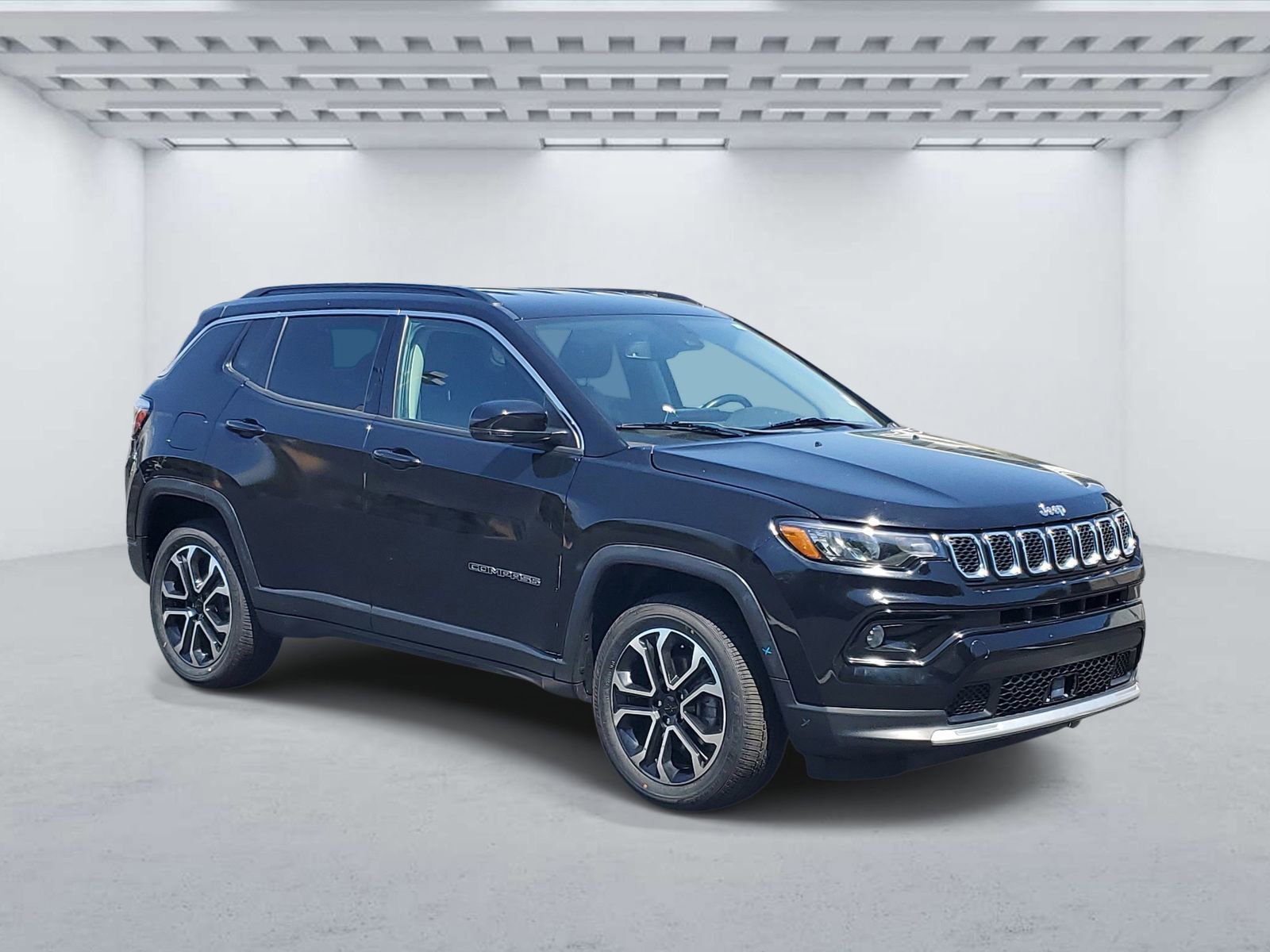 Used 2022 Jeep Compass Limited AWD/4WD image 1