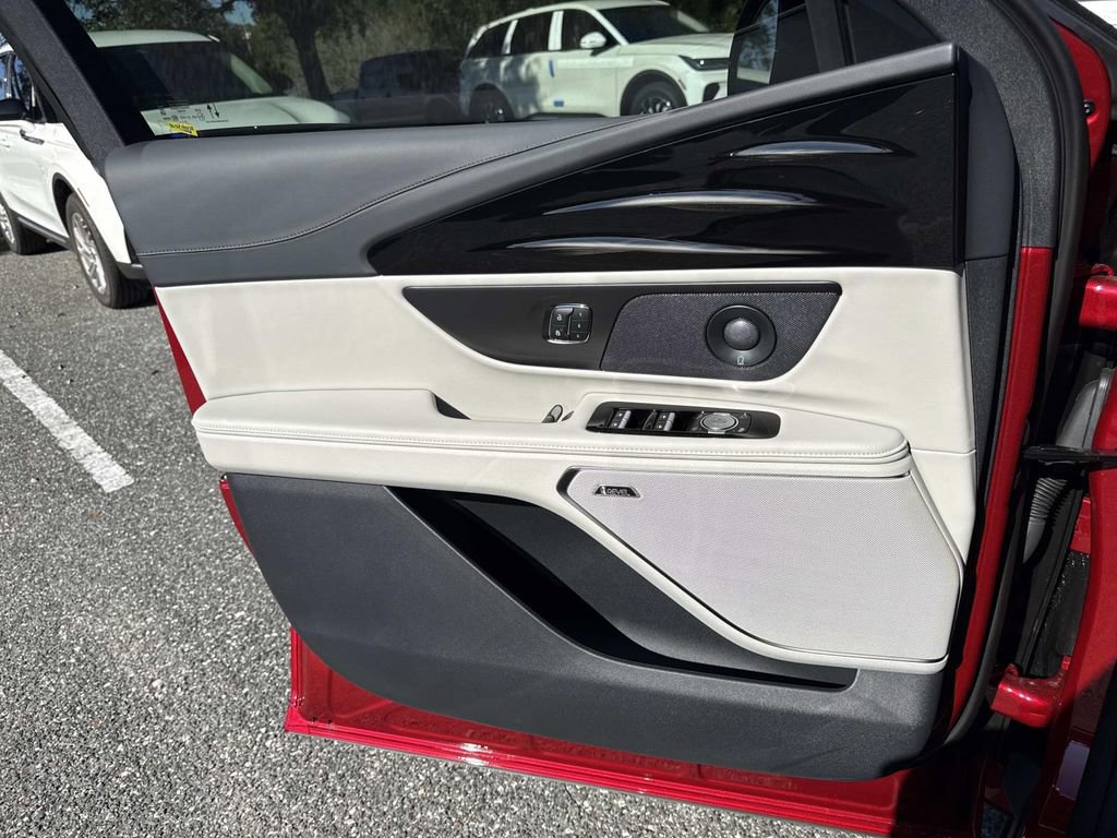 New 2026 Lincoln Nautilus Reserve image 17