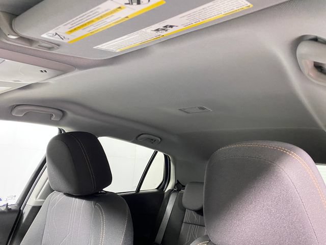 Used 2020 Chevrolet Trax LT AWD/4WD image 22
