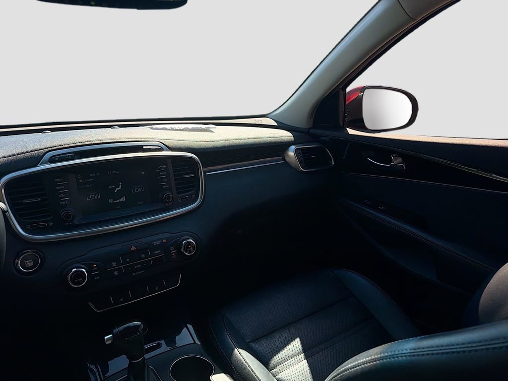 Used 2018 Kia Sorento EX image 25