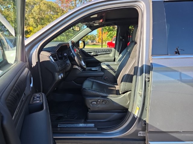 Used 2022 GMC Yukon XL Denali AWD/4WD image 10