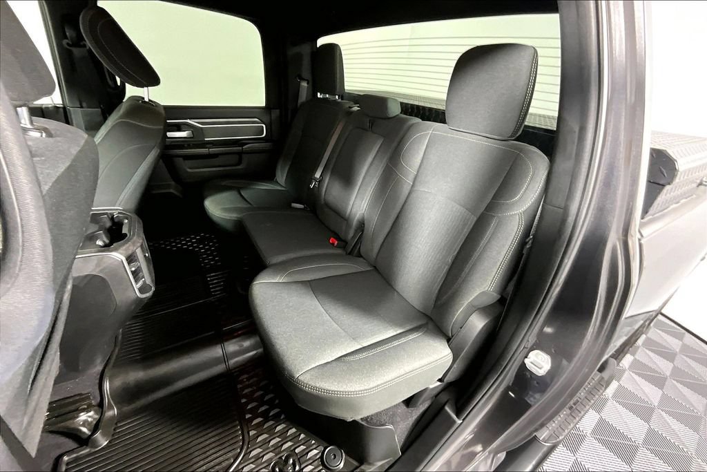 Used 2021 RAM 3500 Big Horn w/ Night Edition AWD/4WD image 26
