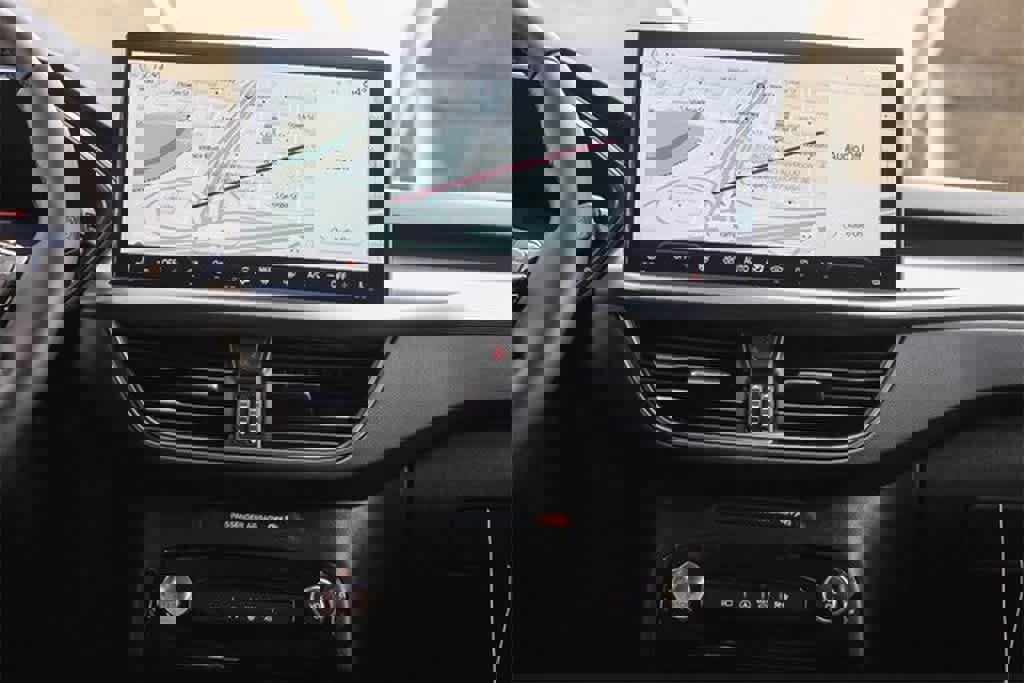 New 2024 Ford Escape Active w/ Tech Pack #2 image 11