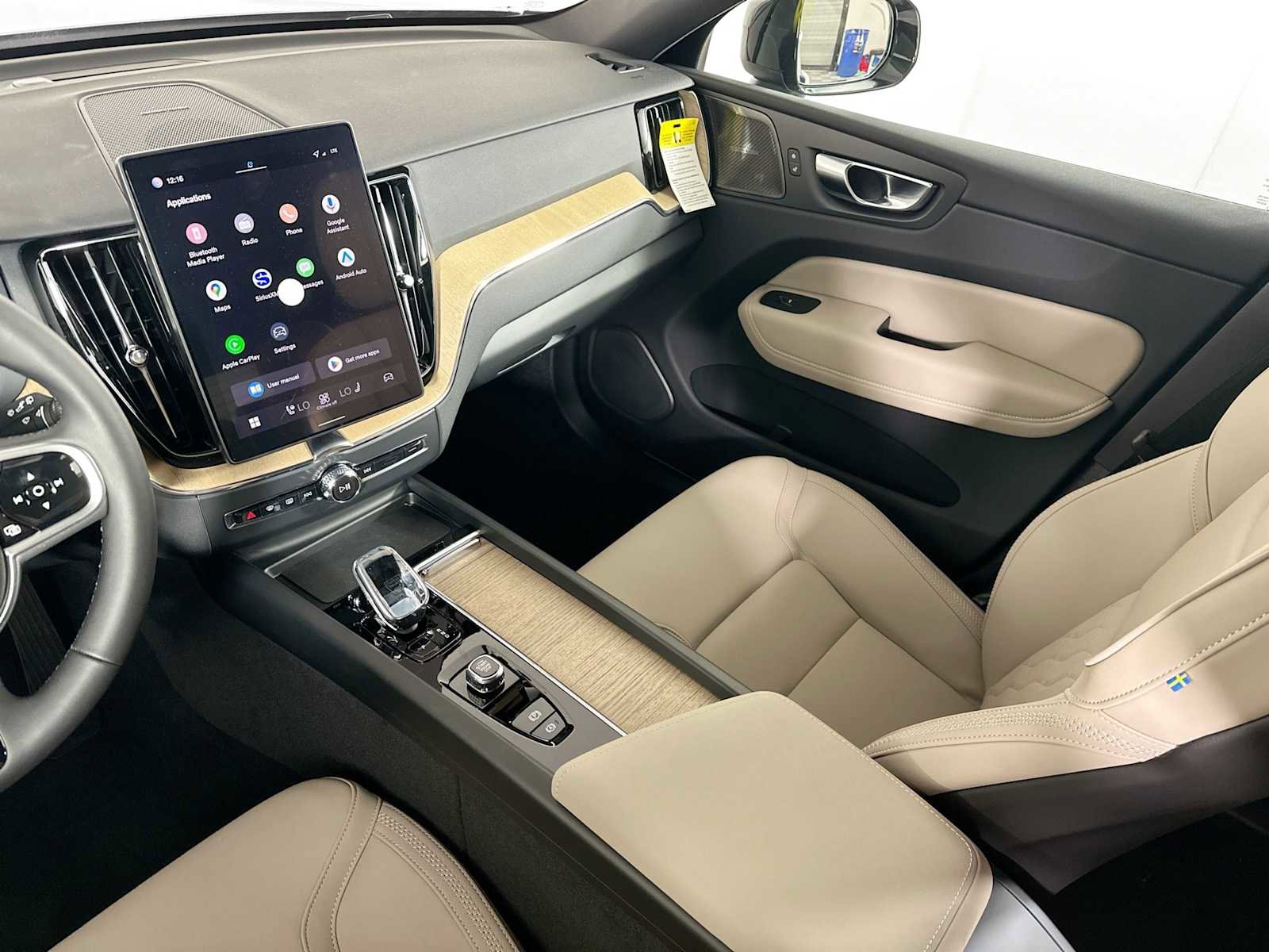 New 2026 Volvo XC60 B5 Plus w/ Climate Package image 22