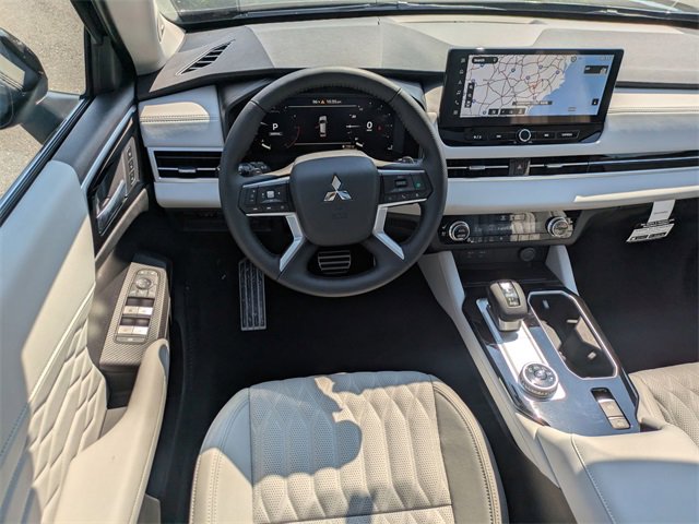 New 2025 Mitsubishi Outlander SEL image 27