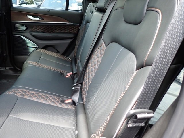 New 2025 Jeep Grand Cherokee Summit w/ Adv Protech Group IV image 13