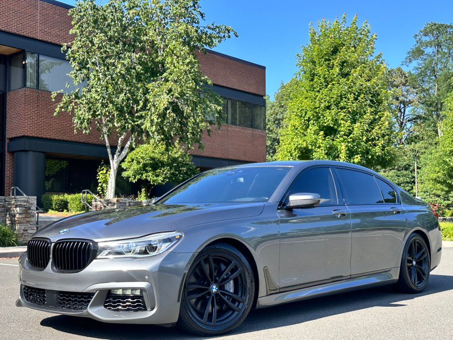 Used 2016 BMW 750i xDrive AWD/4WD image 1
