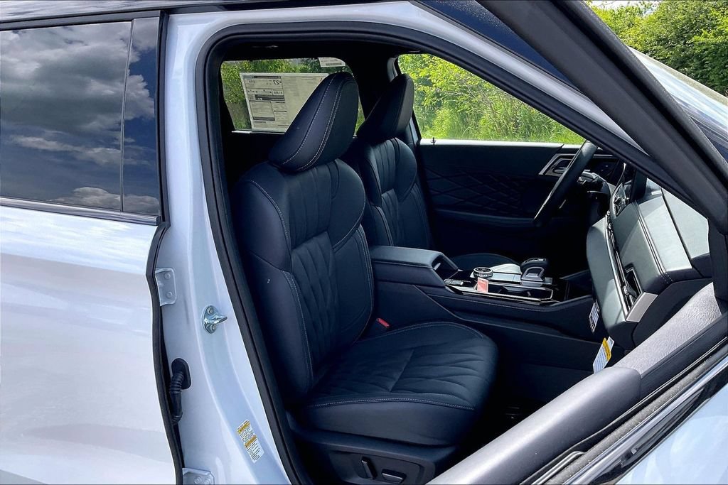 New 2026 Mitsubishi Outlander SEL Black Edition AWD/4WD image 8