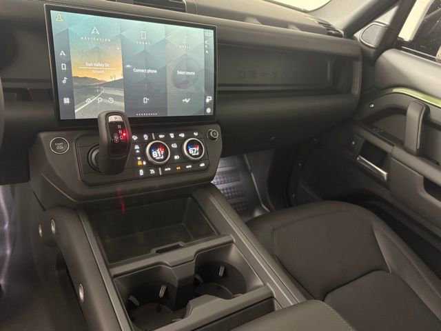 Certified 2026 Land Rover Defender 110 X-Dynamic SE image 23
