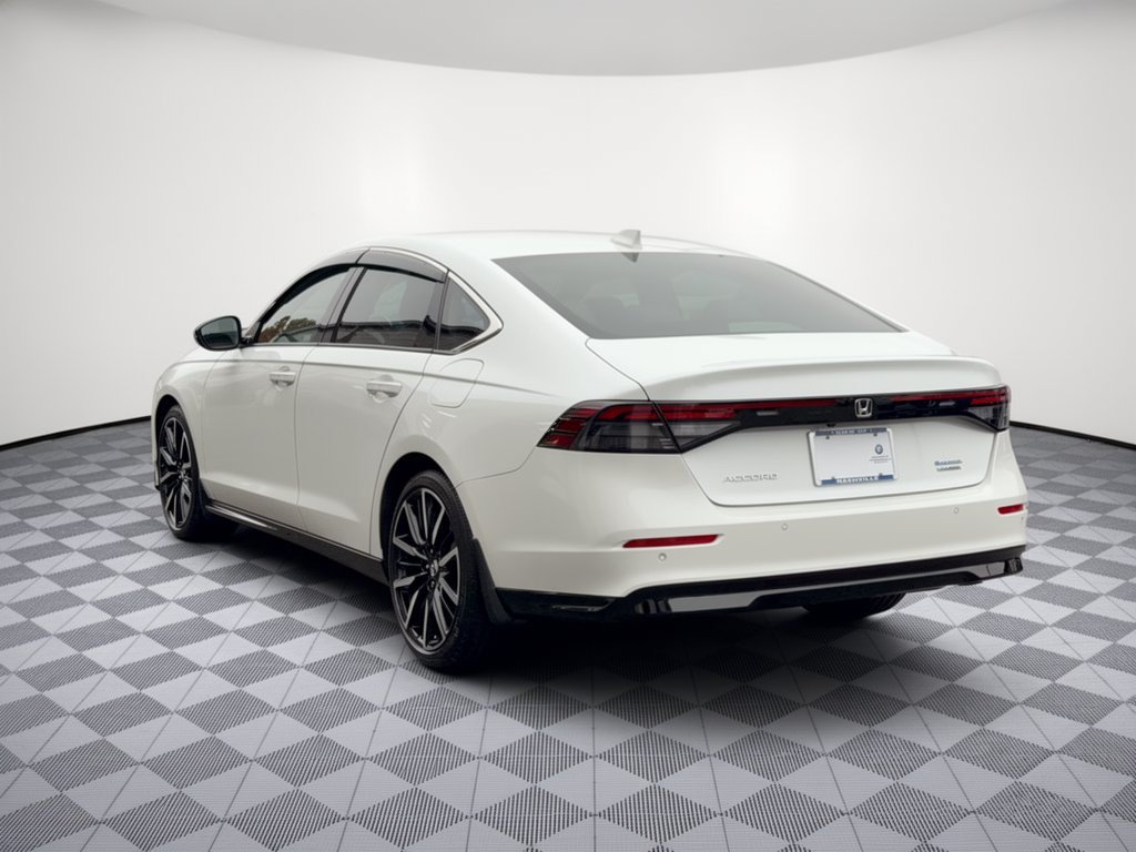 Used 2024 Honda Accord Touring image 3