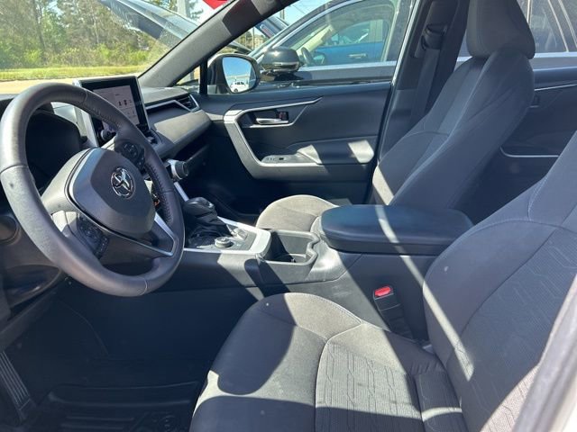 Used 2023 Toyota RAV4 SE w/ Convenience Package image 34