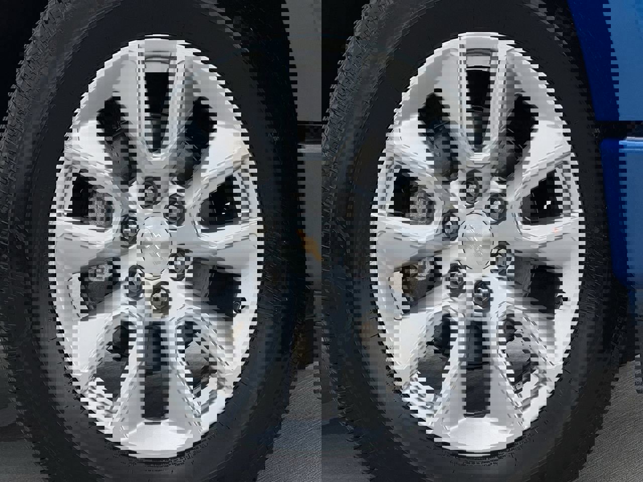 Used 2024 Chevrolet Silverado 1500 Custom image 9