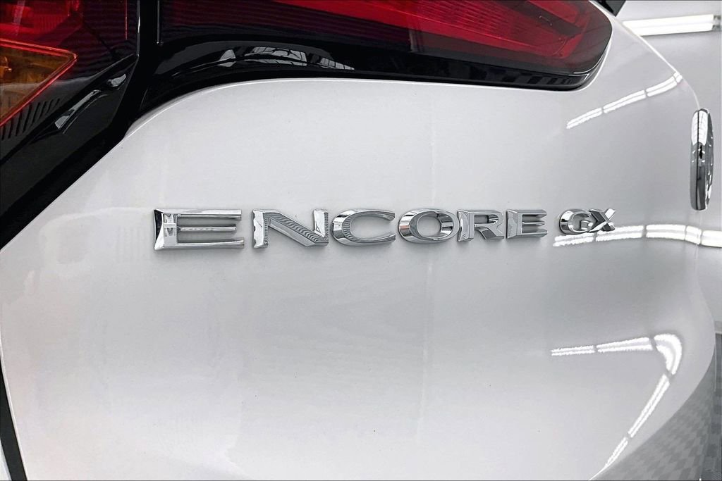 Used 2023 Buick Encore GX Essence w/ Experience Buick Package image 8