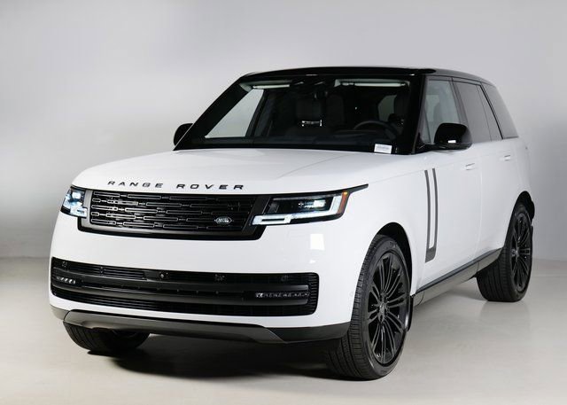 New 2025 Land Rover Range Rover SE