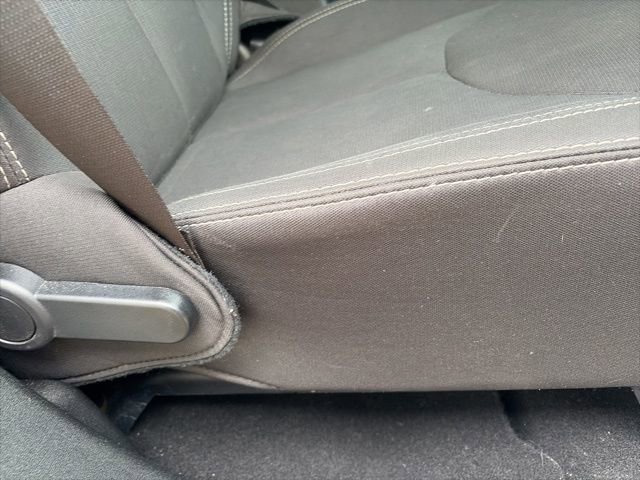 Used 2018 Jeep Wrangler Unlimited Sahara w/ Connectivity Group image 23