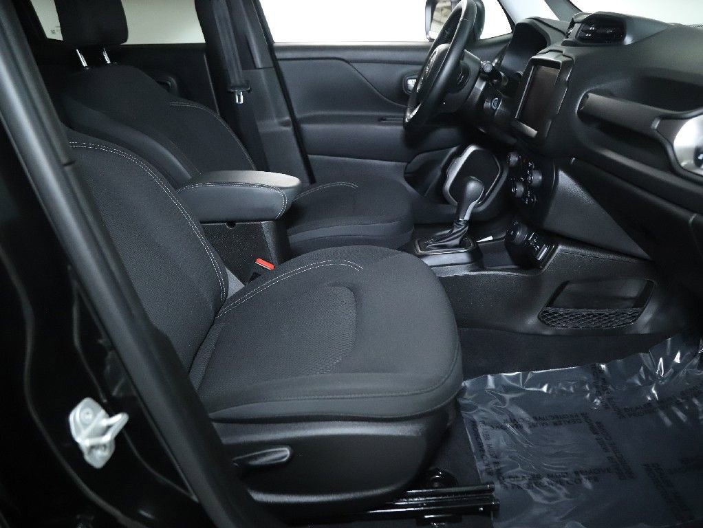 Used 2023 Jeep Renegade Latitude w/ Premium Group image 33