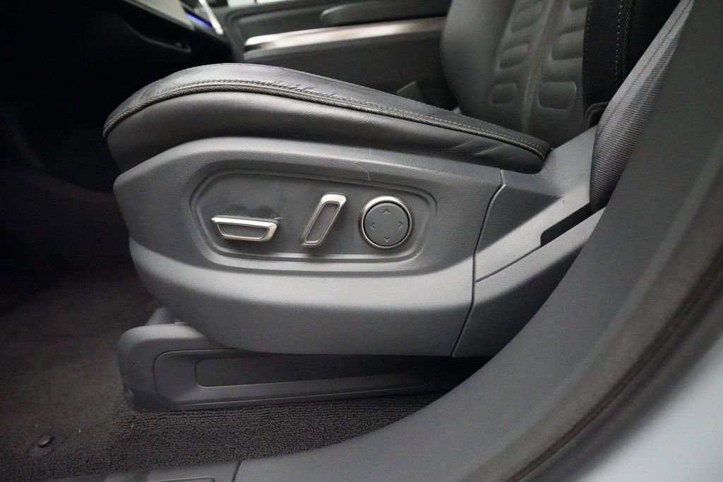 Used 2022 Rivian R1T Adventure image 17