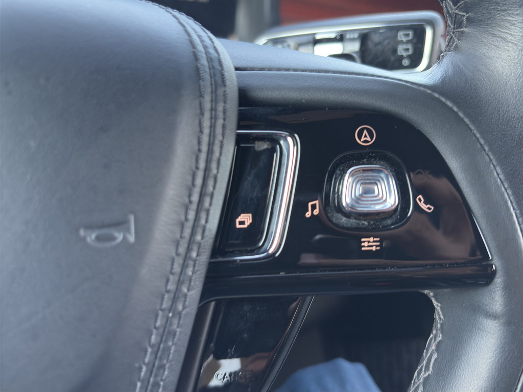 Used 2022 Lincoln Aviator Reserve w/ Elements Package Plus AWD/4WD image 22