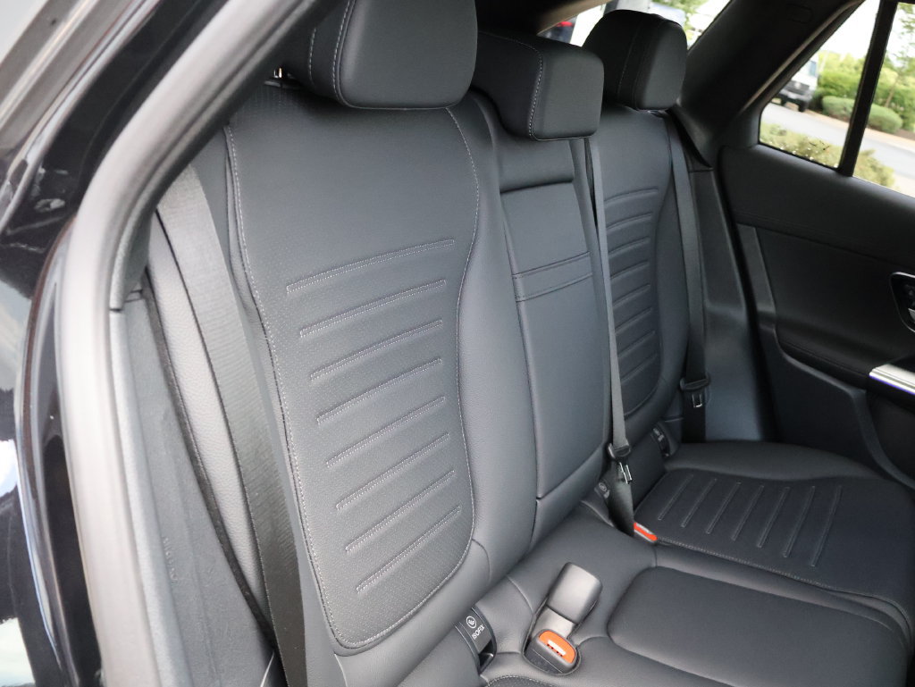New 2026 Mercedes-Benz GLC 300 4MATIC image 14