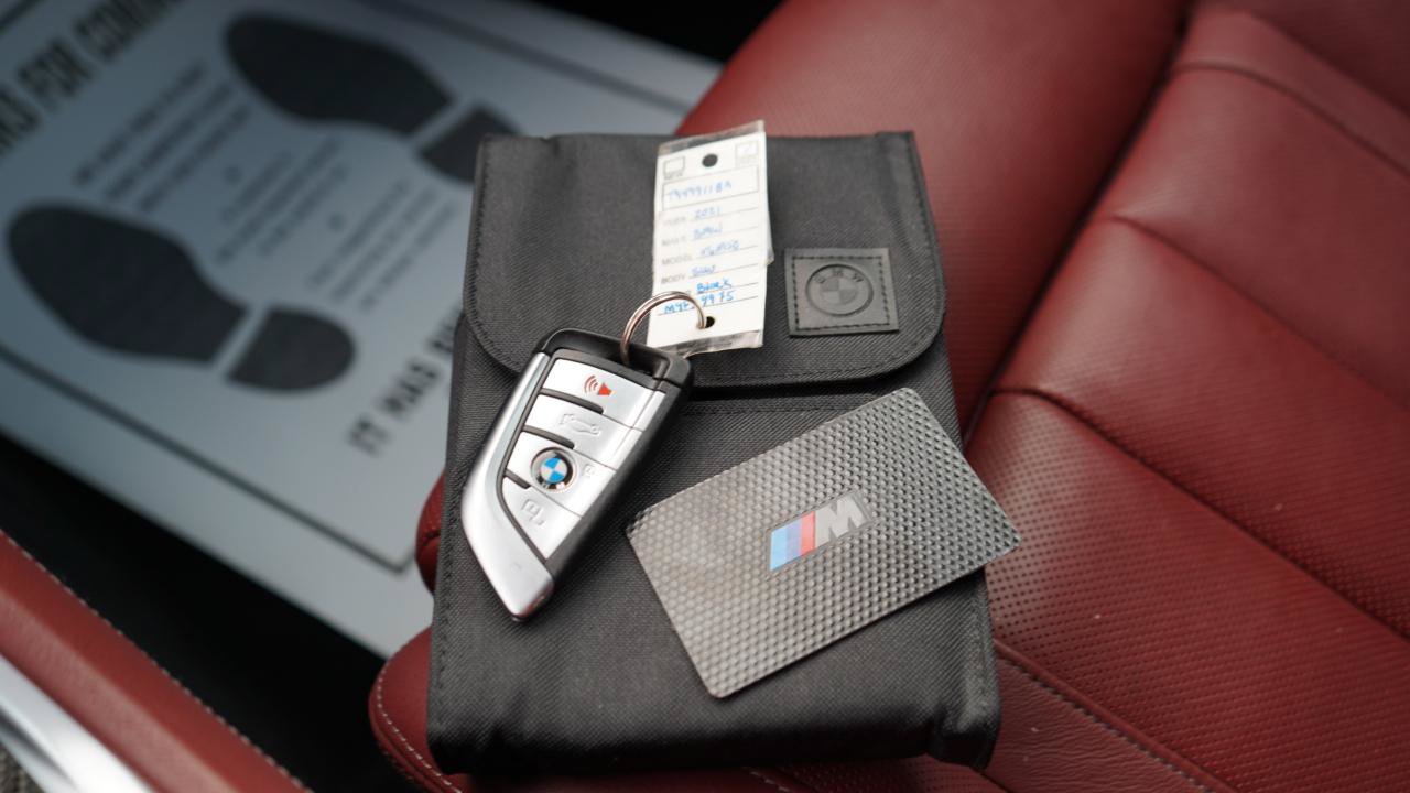 Used 2021 BMW X6 M50i w/ Executive Package AWD/4WD image 87