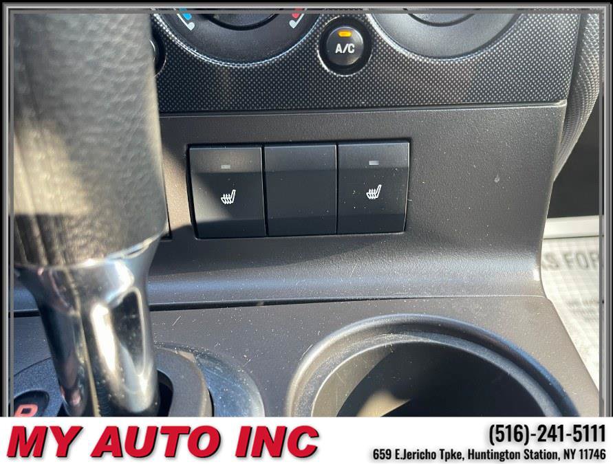 Used 2010 Ford Explorer XLT AWD/4WD image 16
