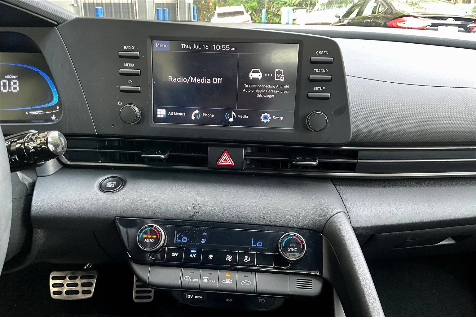 Used 2025 Hyundai Elantra Sport FWD image 14