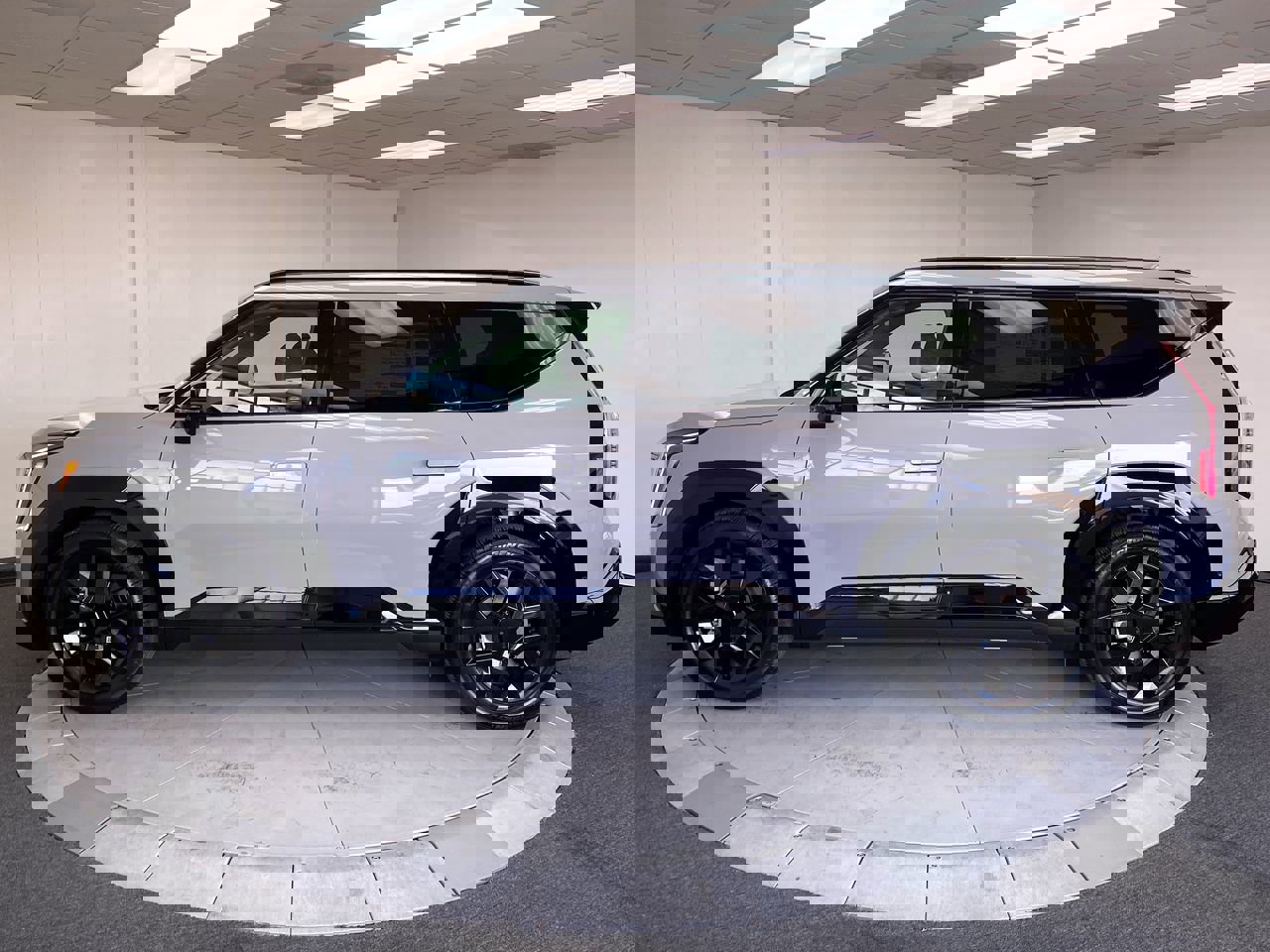 New 2026 Kia EV9 Land image 2