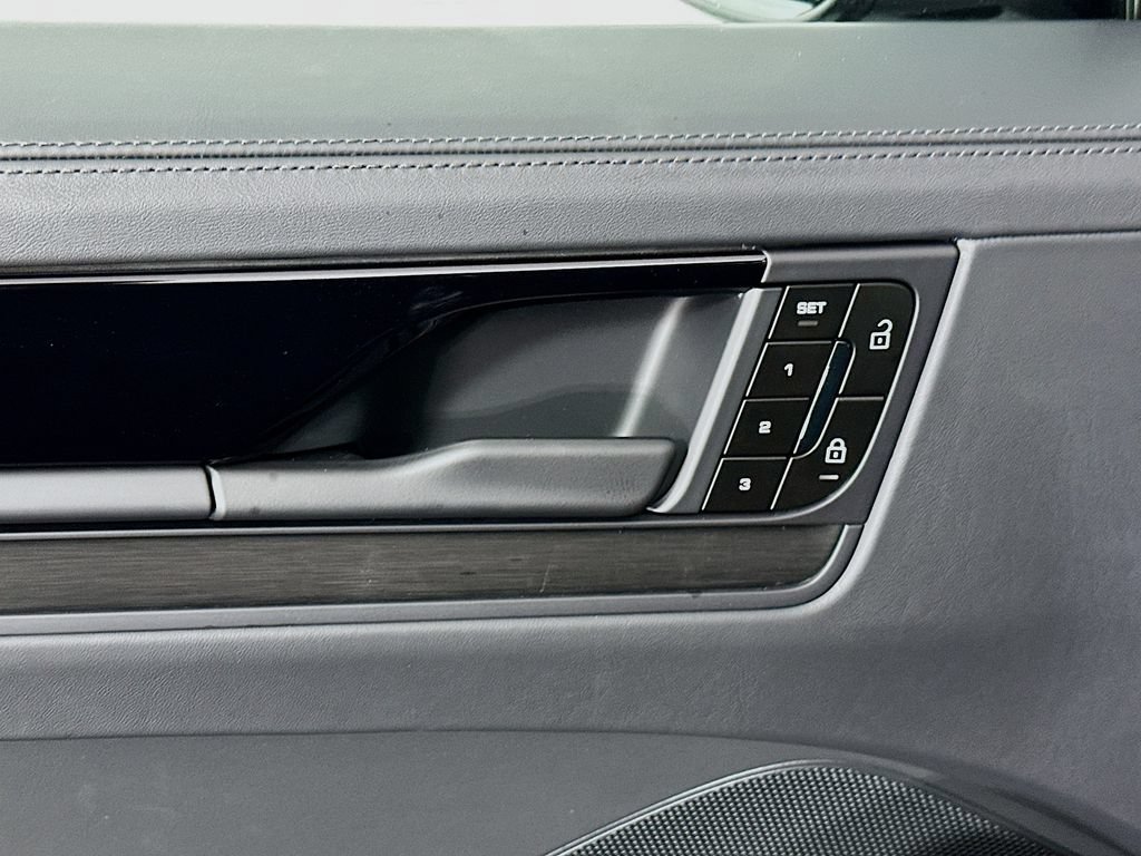 New 2026 Porsche Cayenne GTS AWD/4WD image 20