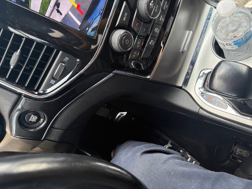 Used 2020 Jeep Grand Cherokee Trailhawk image 20