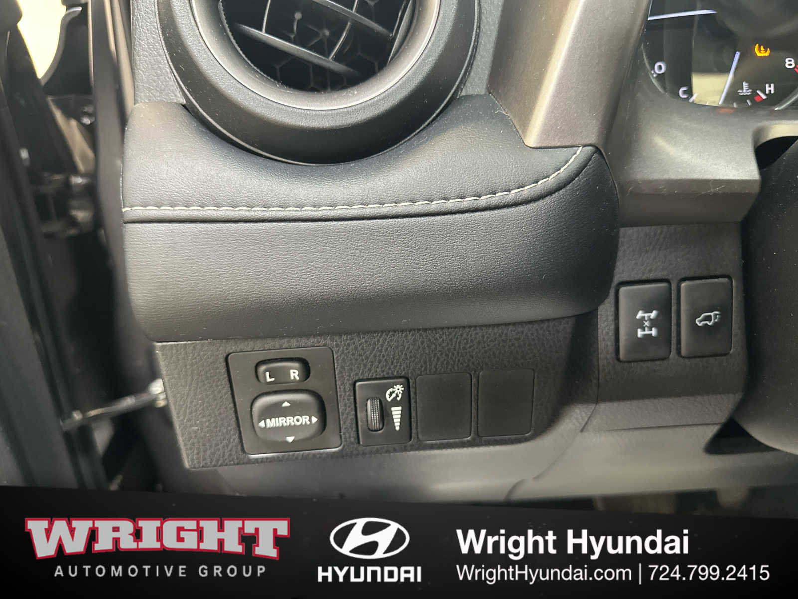 Used 2016 Toyota RAV4 XLE image 23