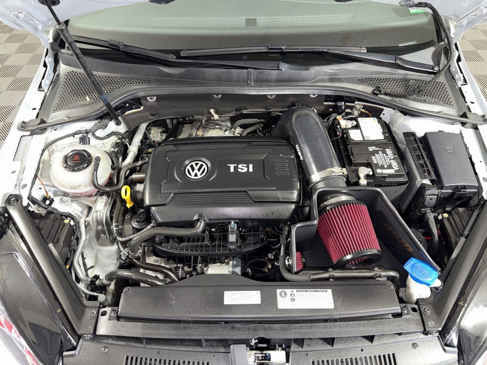 Used 2019 Volkswagen GTI SE image 27