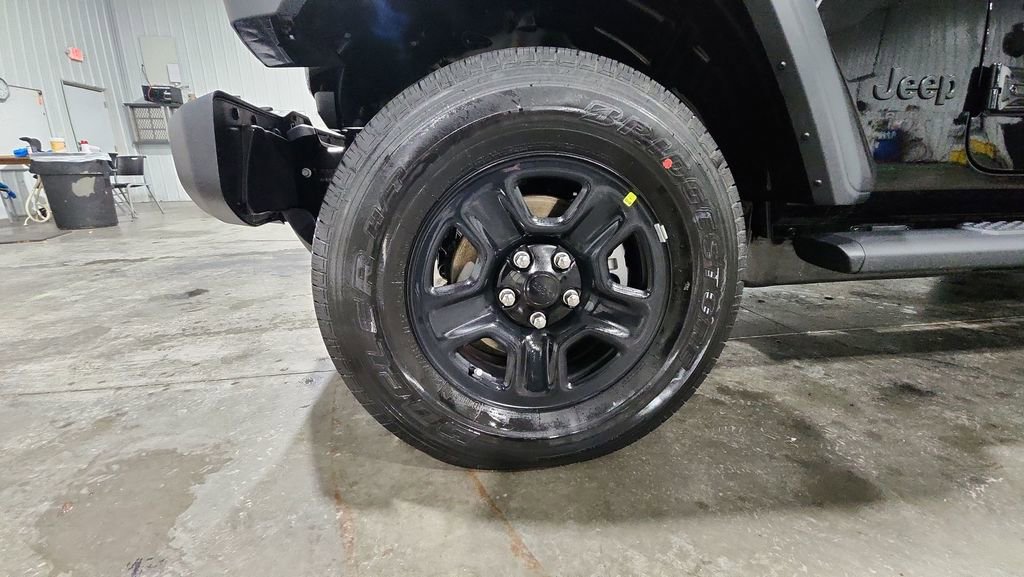 New 2026 Jeep Gladiator Sport image 14