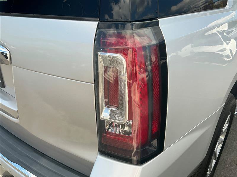 Used 2018 GMC Yukon Denali AWD/4WD image 13