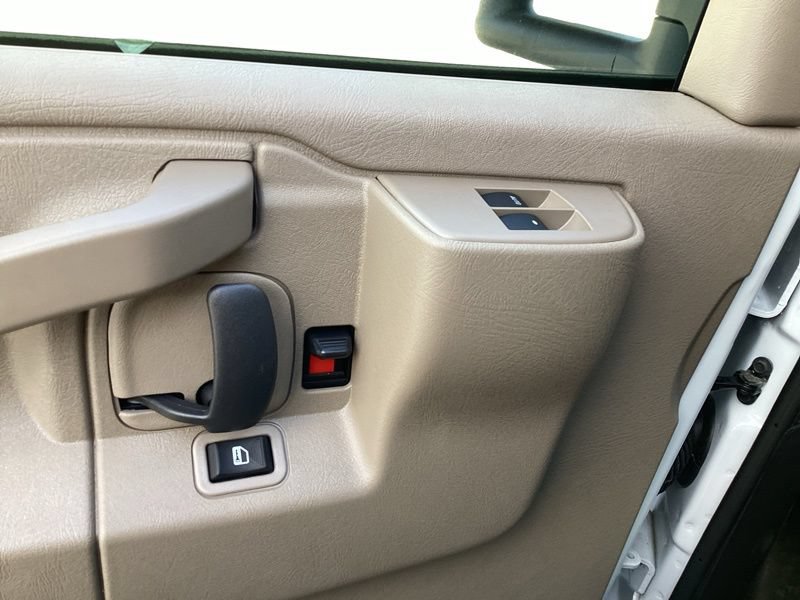 New 2026 Chevrolet Express 3500 w/ Power Convenience Package RWD image 18