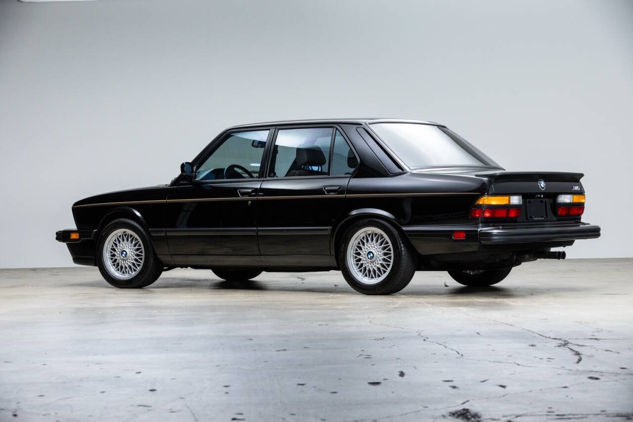 Used 1988 BMW M5 RWD image 7