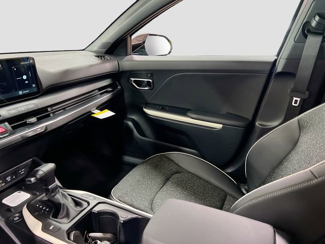 New 2025 Kia K4 GT-Line w/ GT-Line Sunroof Package image 24