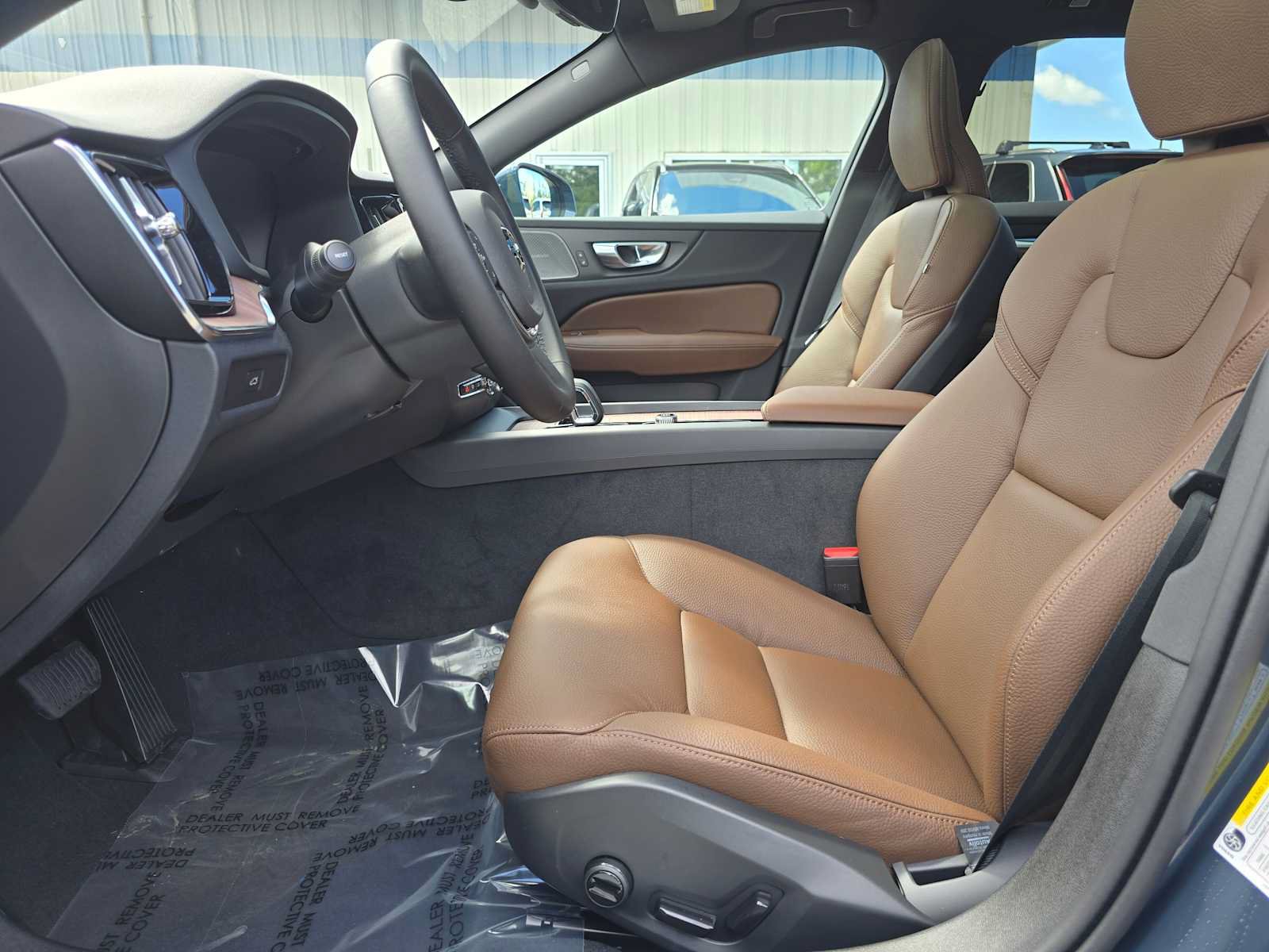 New 2026 Volvo V60 B5 Cross Country Plus w/ Protection Package Premier AWD/4WD image 19